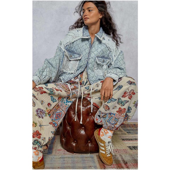 POL Acid Wash Denim Zip up Lace Quilted Jacket - Picture 3 of 6